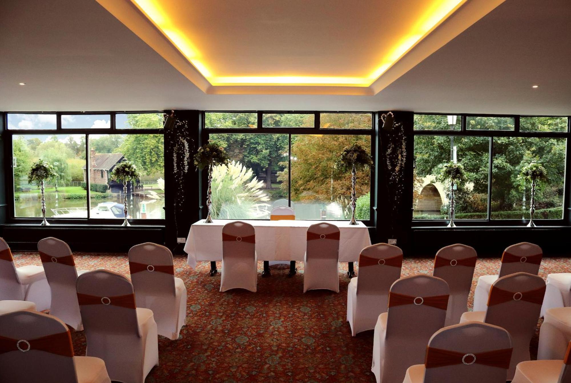 Shillingford Bridge Hotel Γουόλινγκφορντ Εξωτερικό φωτογραφία