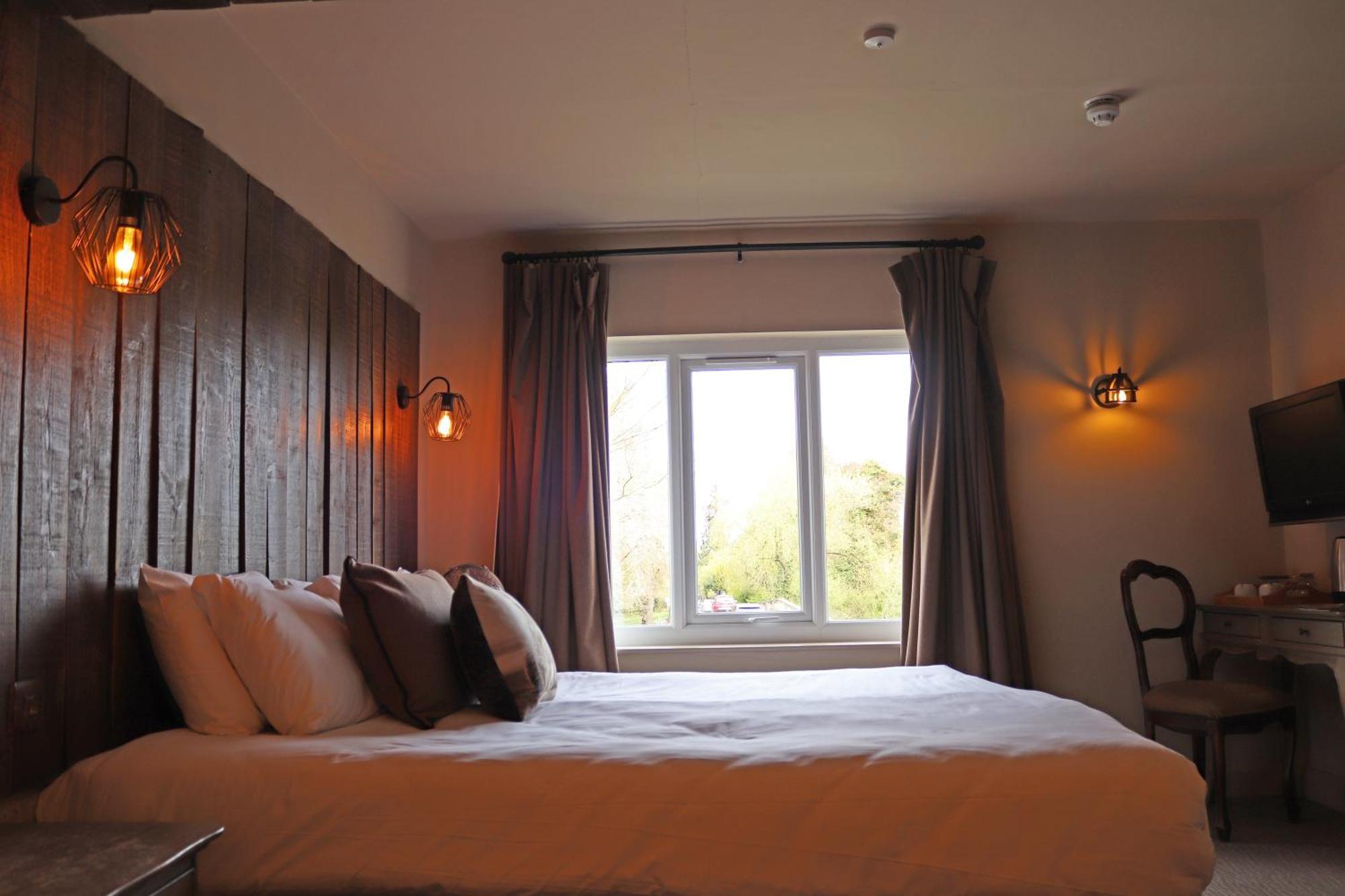 Shillingford Bridge Hotel Γουόλινγκφορντ Εξωτερικό φωτογραφία